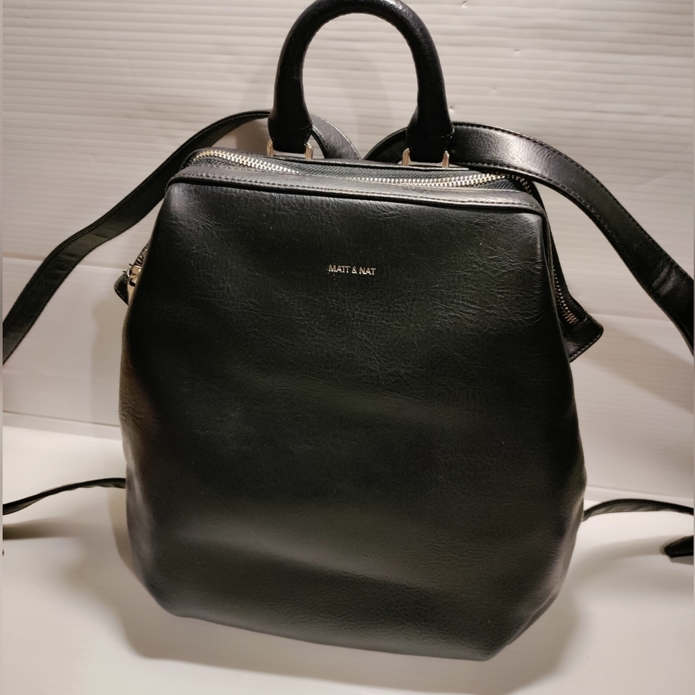 Vintage vignelli Vegan Leather BackpackMATT AND NAT